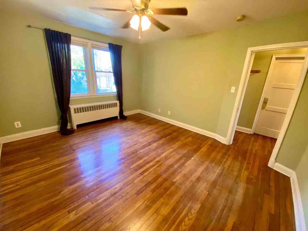 Townhome for rent in Lake Walker - Photo 5 of 11