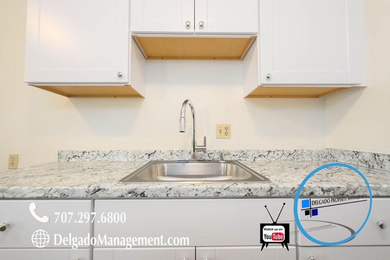 443 E O St - Photo 6 of 16