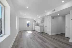 featured image of 1520 Holbrook St Ne