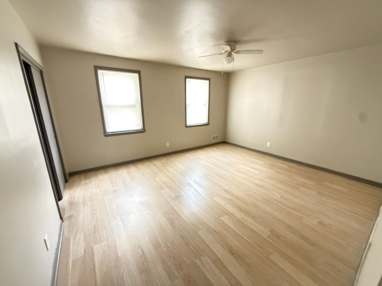 3407 Frankford Ave - Photo 5 of 9