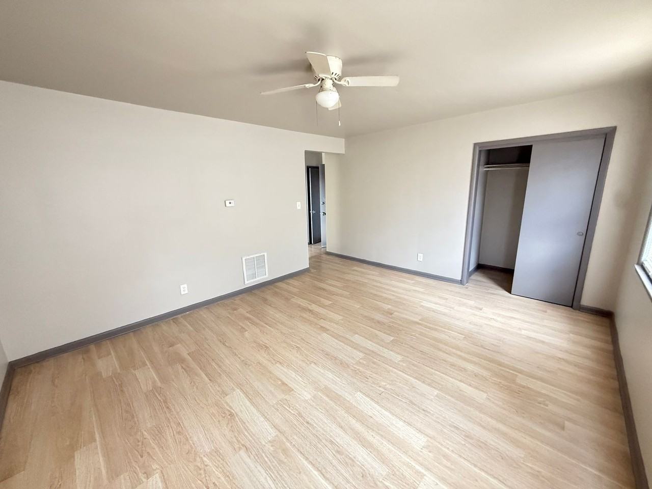 3407 Frankford Ave - Photo 6 of 9