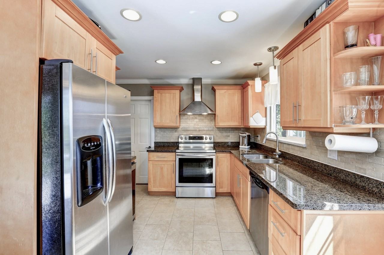 5002 Ranger Avenue #1 - Photo 5 of 20