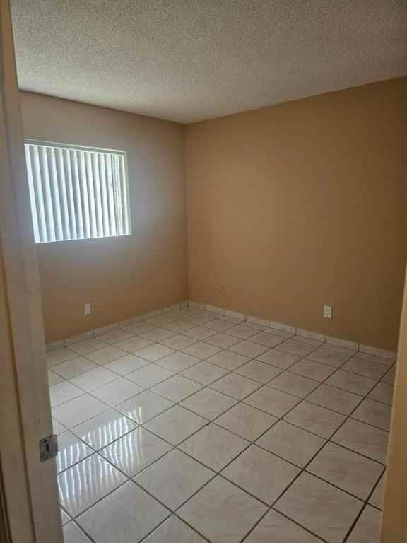 812 Ne 2nd St - Photo 5 of 10