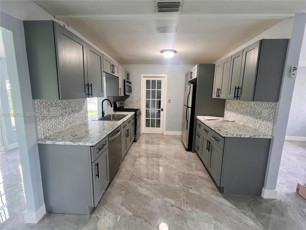 6660 Nw 25th St ##0 - Photo 2 of 10