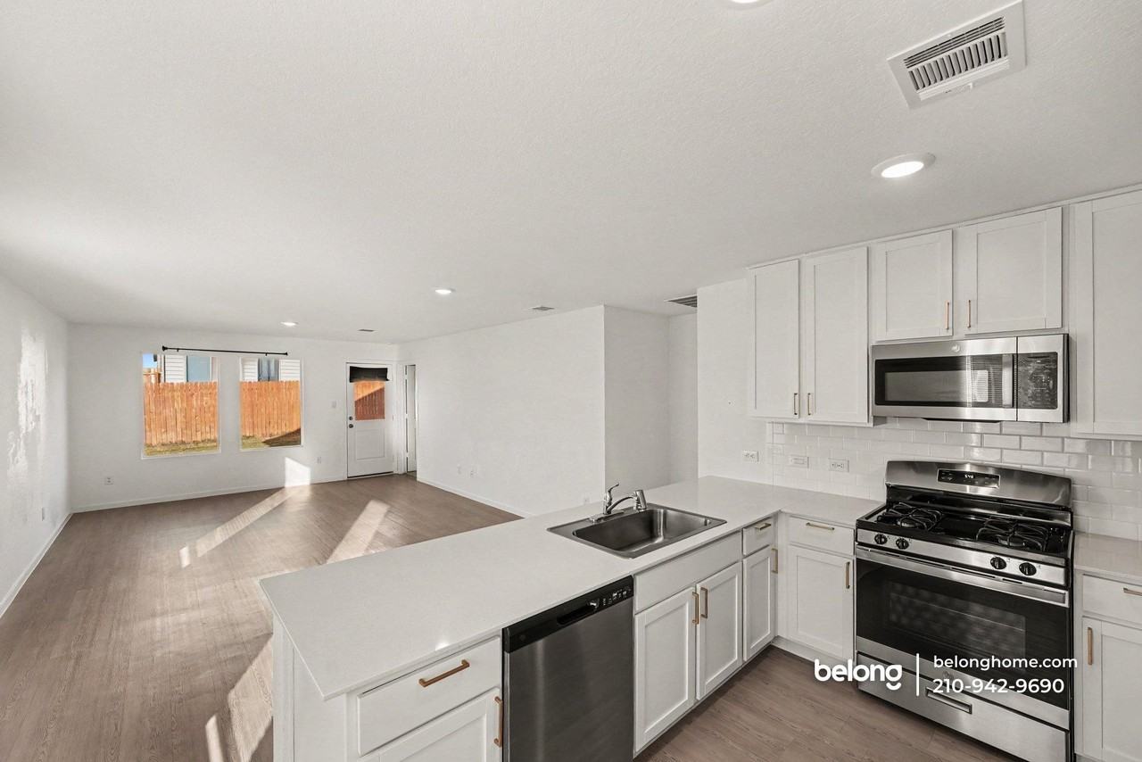 286 Tahoe Ave - Photo 7 of 21