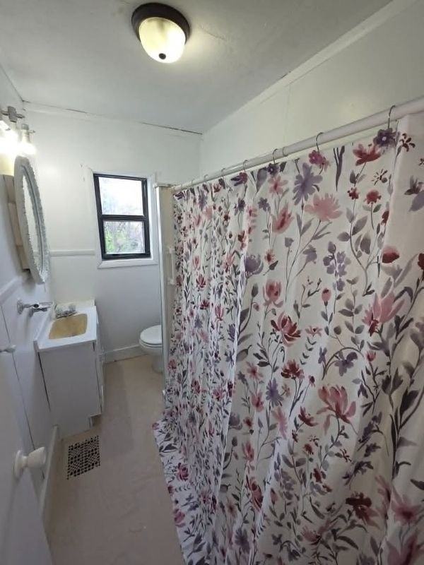 209 Catalpa St - Photo 6 of 13