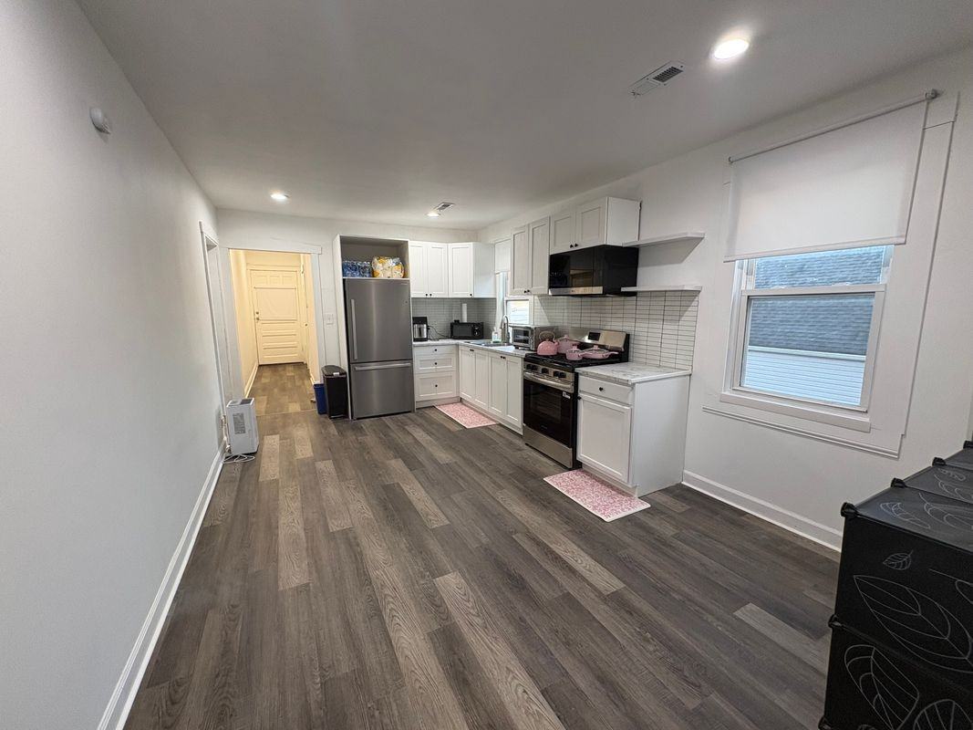 2139 N Karlov Ave ##3 - Photo 3 of 14