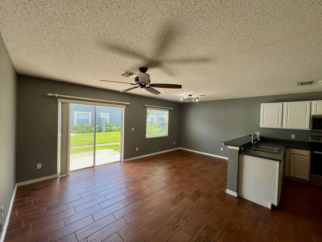 13108 Lexington Summit St - Photo 5 of 26