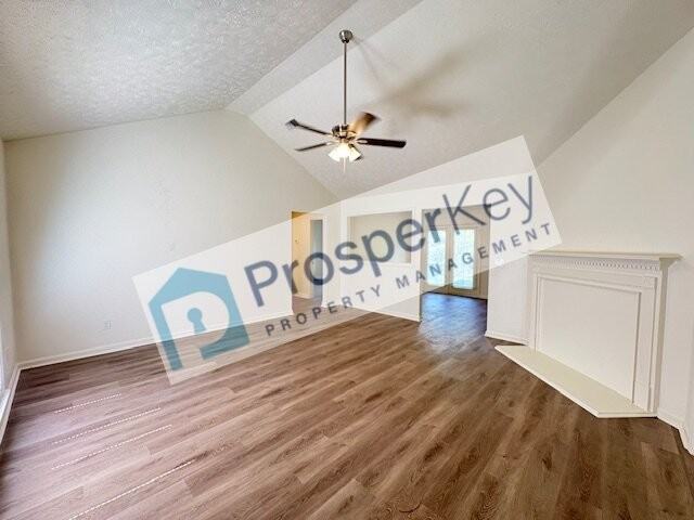 205 Bonanza Dr - Photo 2 of 18