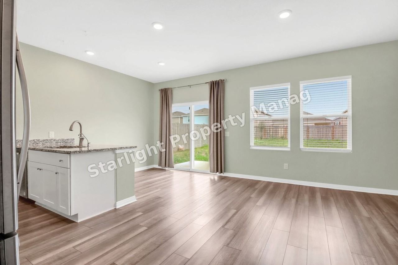 7723 Fern Holw - Photo 4 of 24