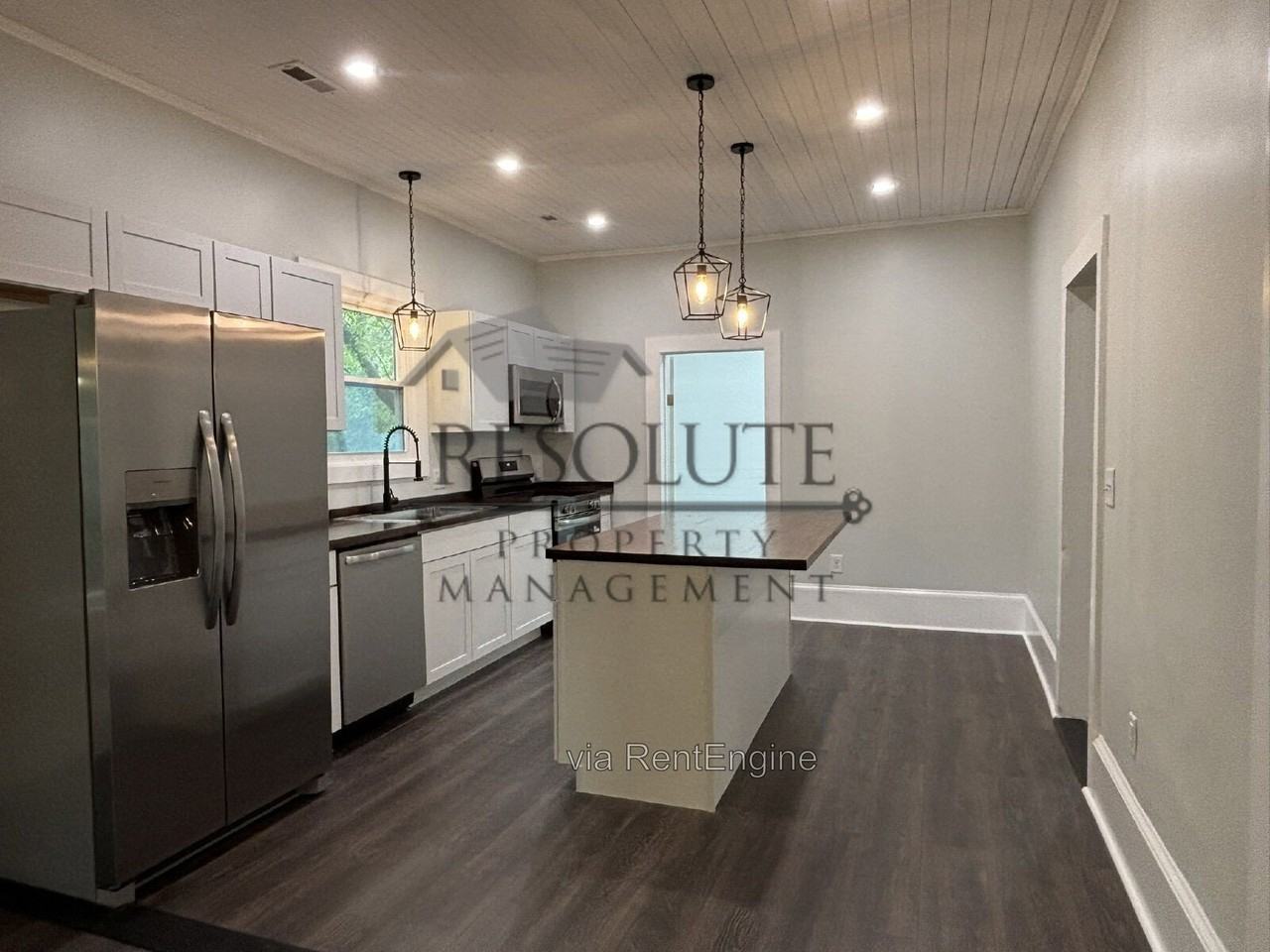 503 Kenmore Ave - Photo 5 of 16
