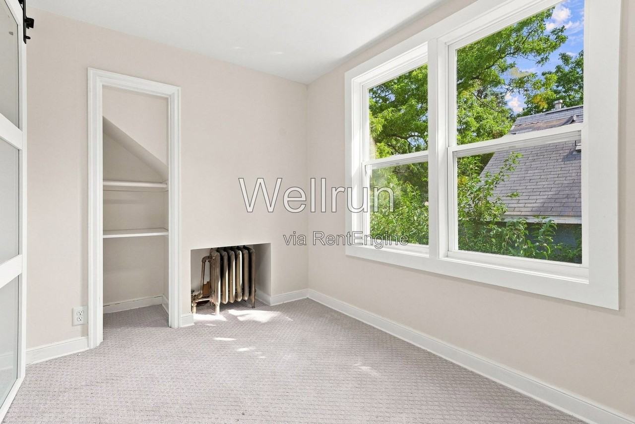 483 Lawson Ave W #2 - Photo 2 of 31