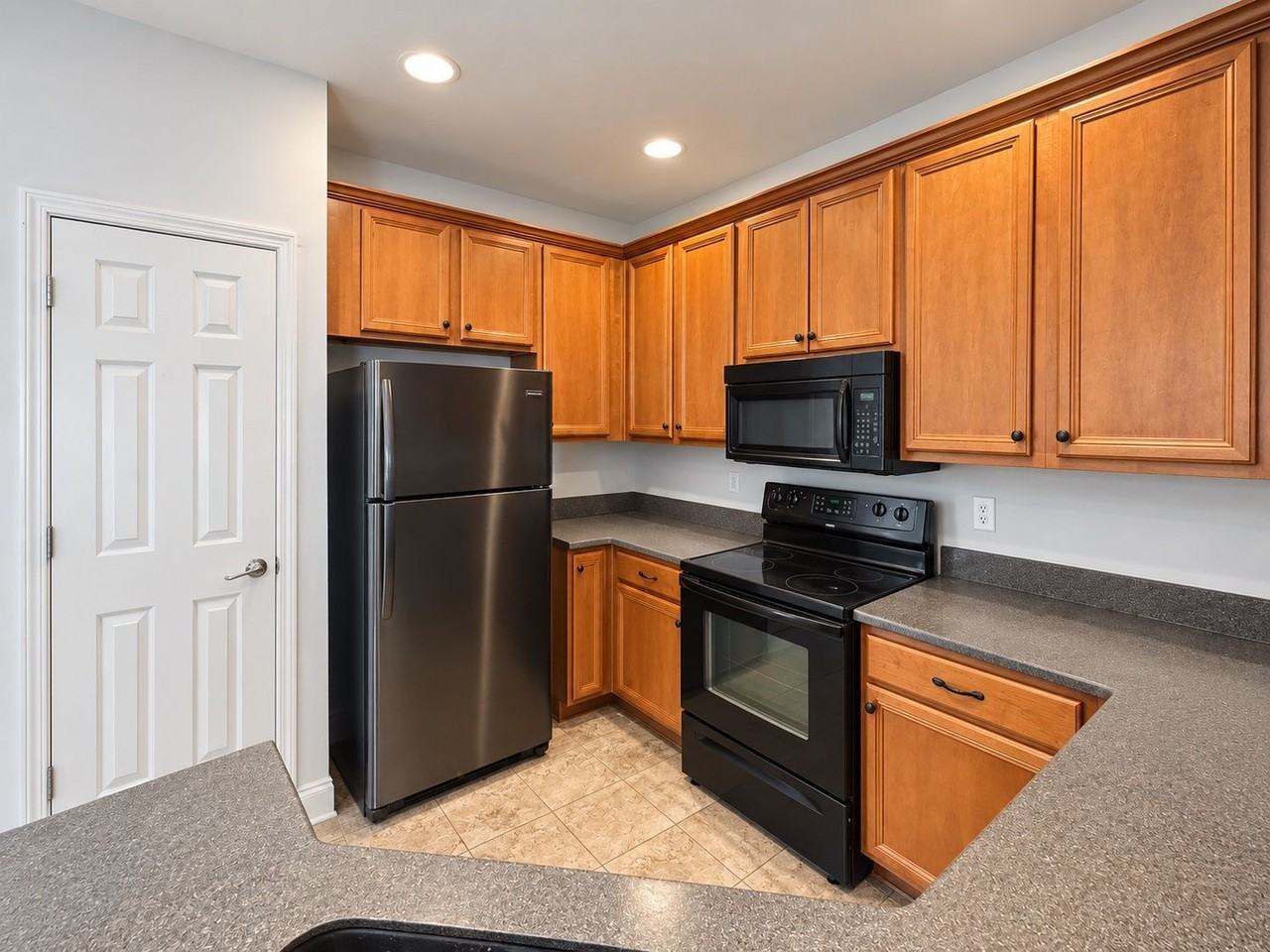 4973 Wyman Blvd - Photo 5 of 18