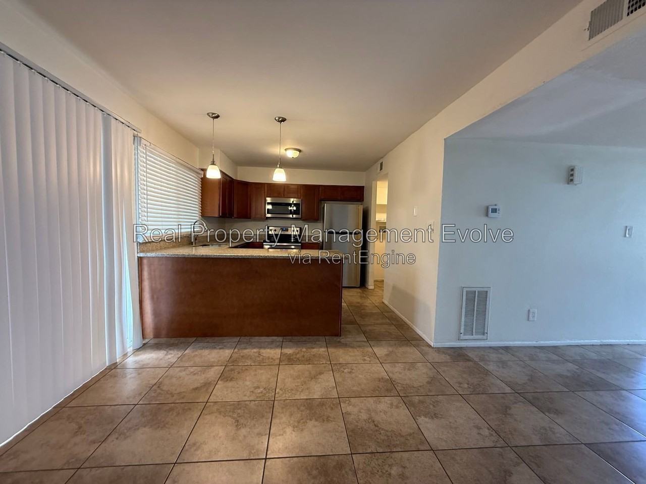 5107 S Terrace Rd - Photo 4 of 24