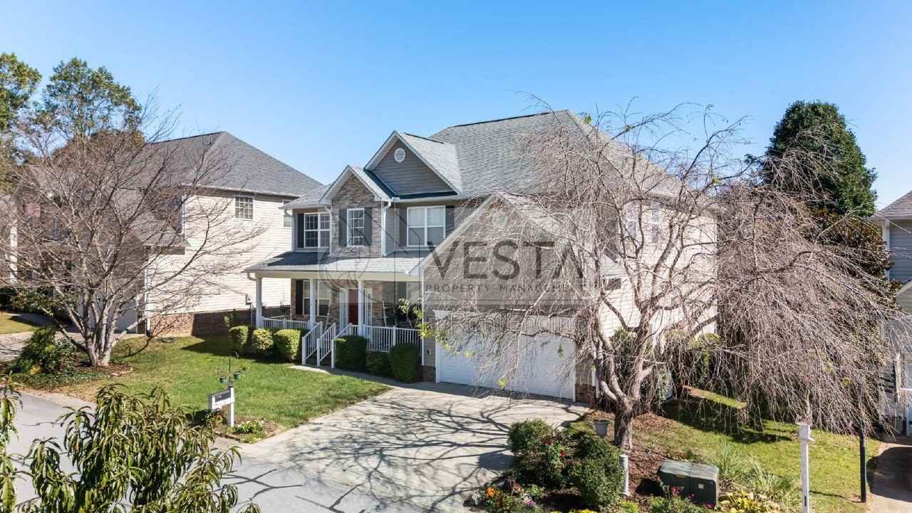 6 Dansford Ln - Photo 2 of 50