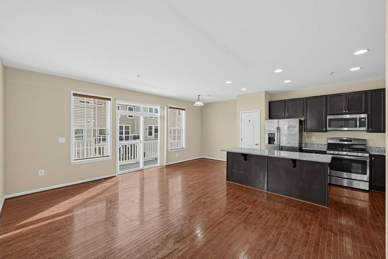 3592 Fossilstone Pl - Photo 2 of 15