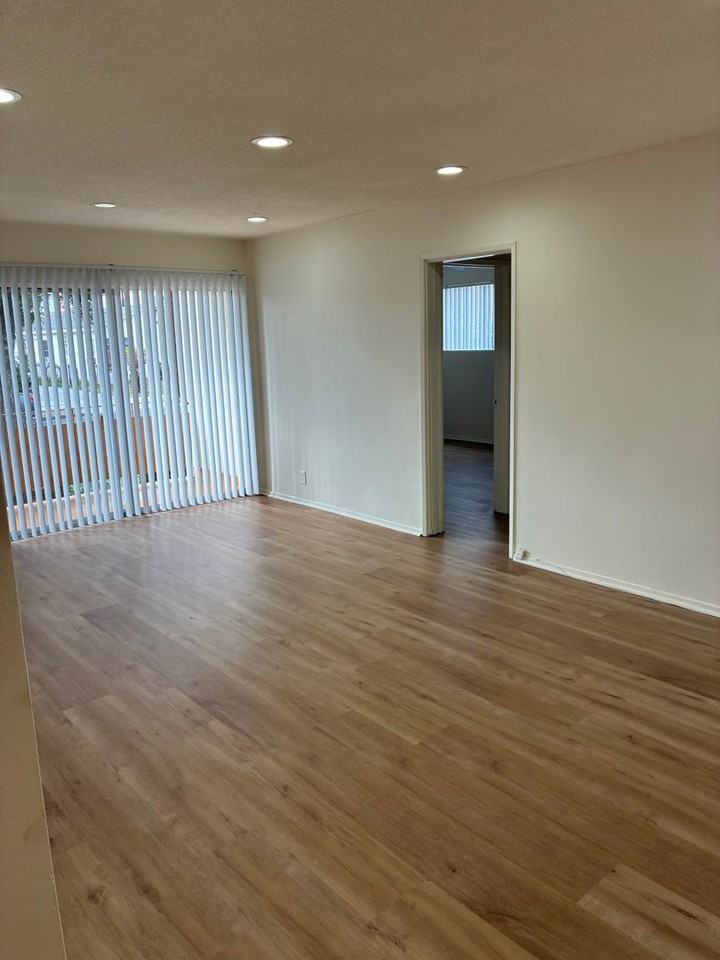 091 - 124 N Adams - Photo 5 of 20