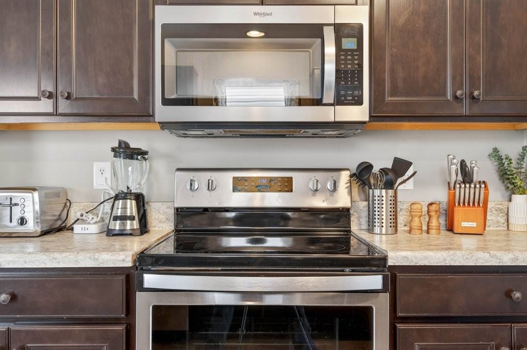 2024 Shadow Creek Blvd - Photo 7 of 11