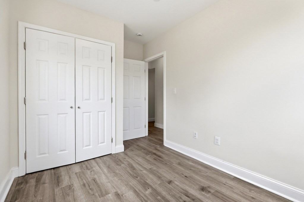 4230 6th St Se #101 - Photo 3 of 5