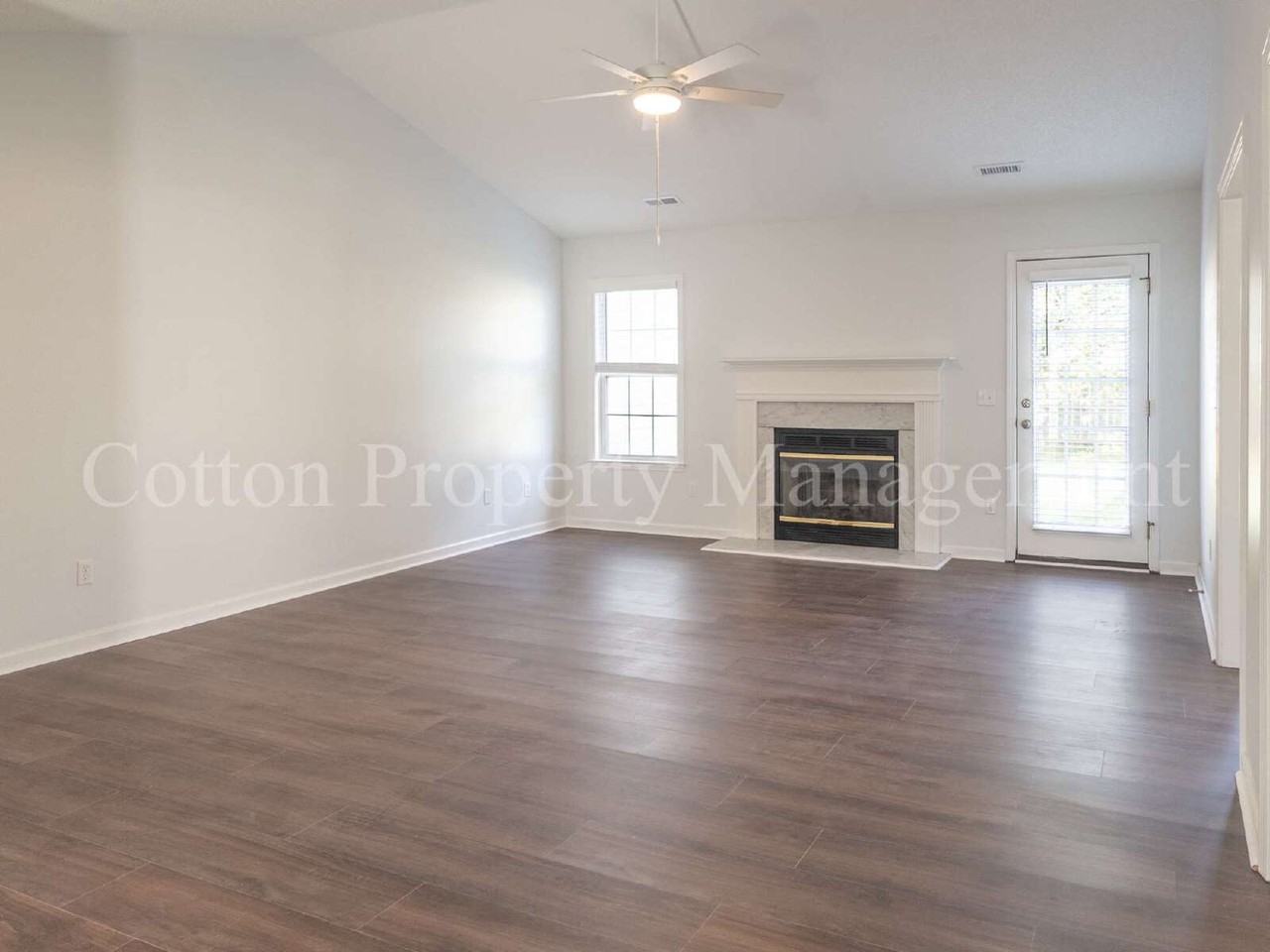 7224 Walking Horse Ct - Photo 5 of 48