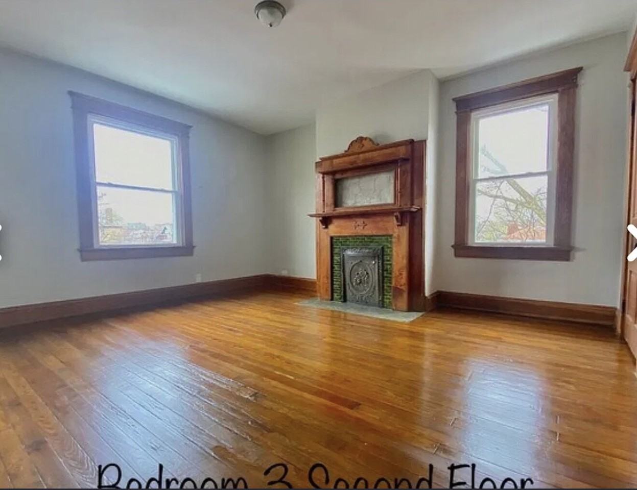287 Earnshaw Ave - Photo 5 of 16