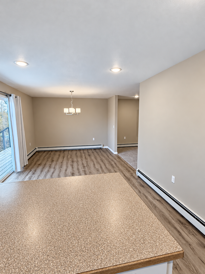 632 Slater Dr - Photo 4 of 47