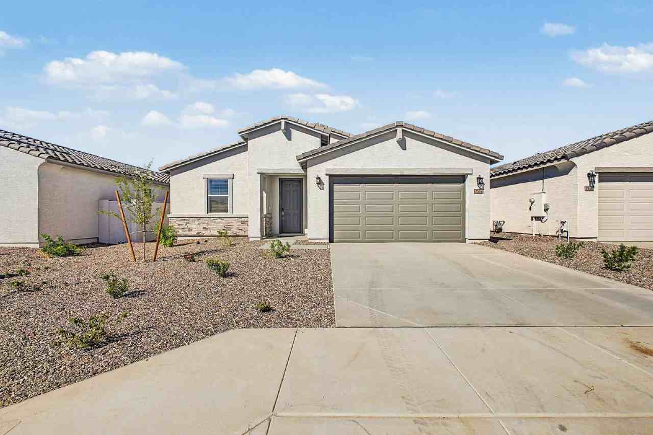 2544 E Vintage Dr - Photo 2 of 35