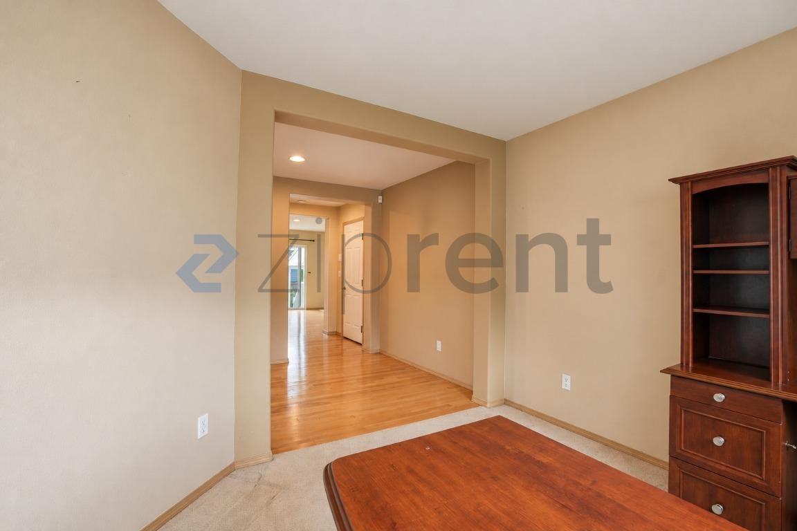 5801 120th Pl Se #1 - Photo 7 of 32