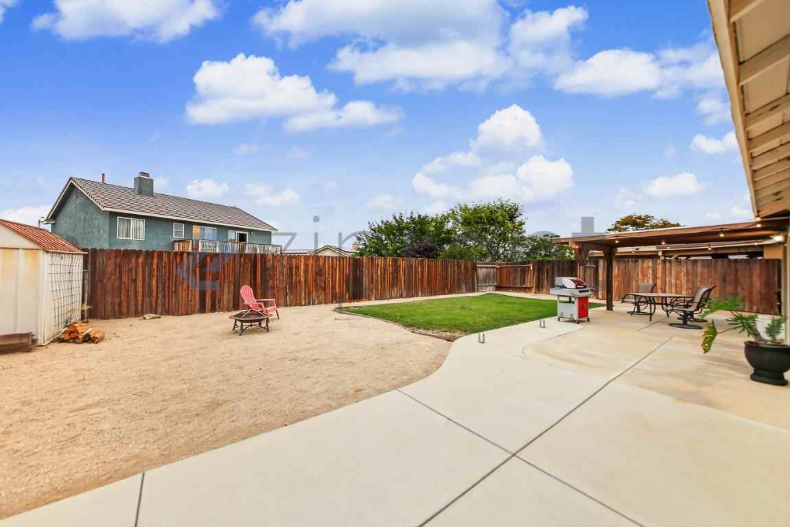 6121 W Avenue J5 - Photo 6 of 32