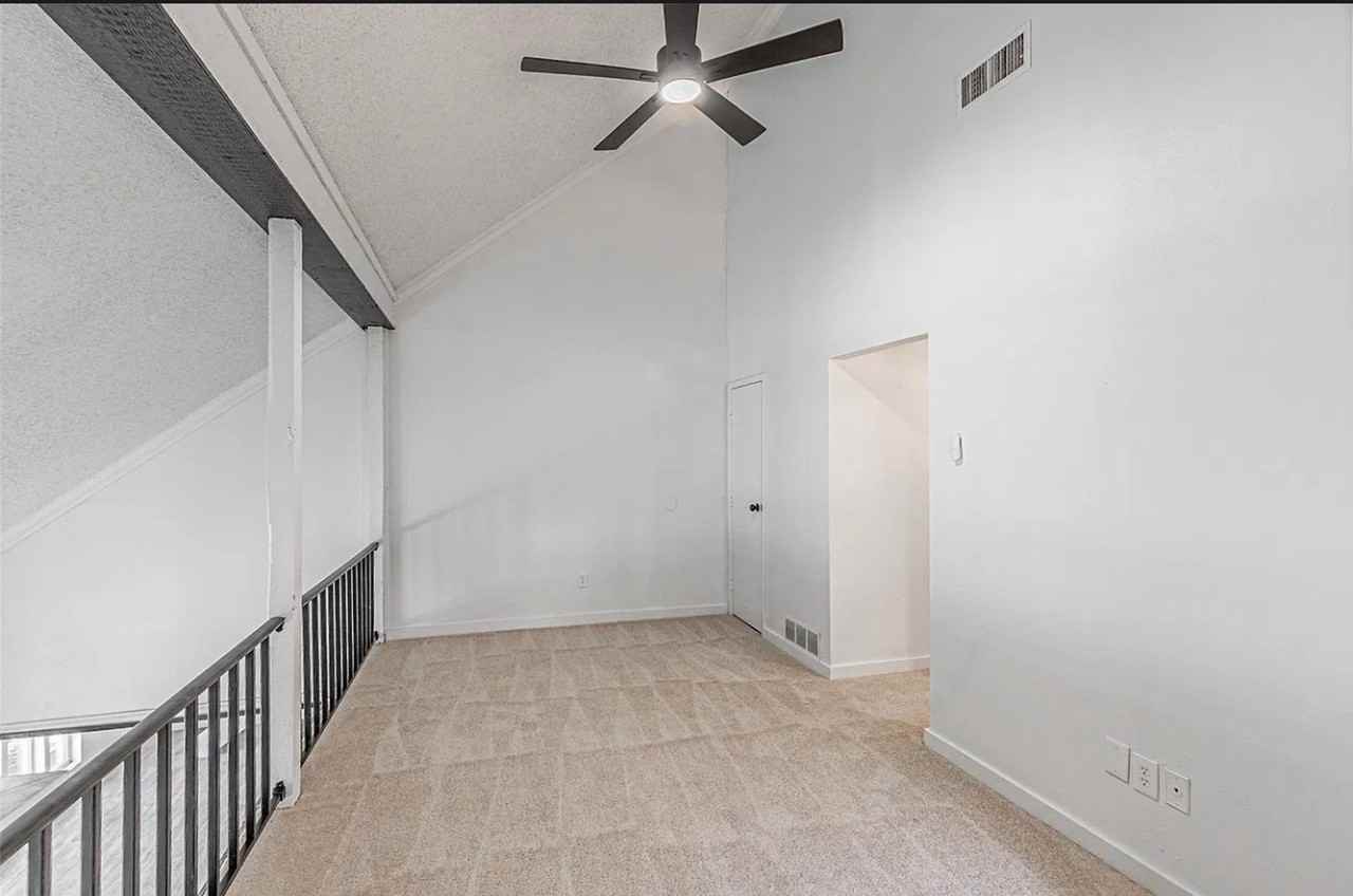 2008 Clubridge Dr - Photo 5 of 15