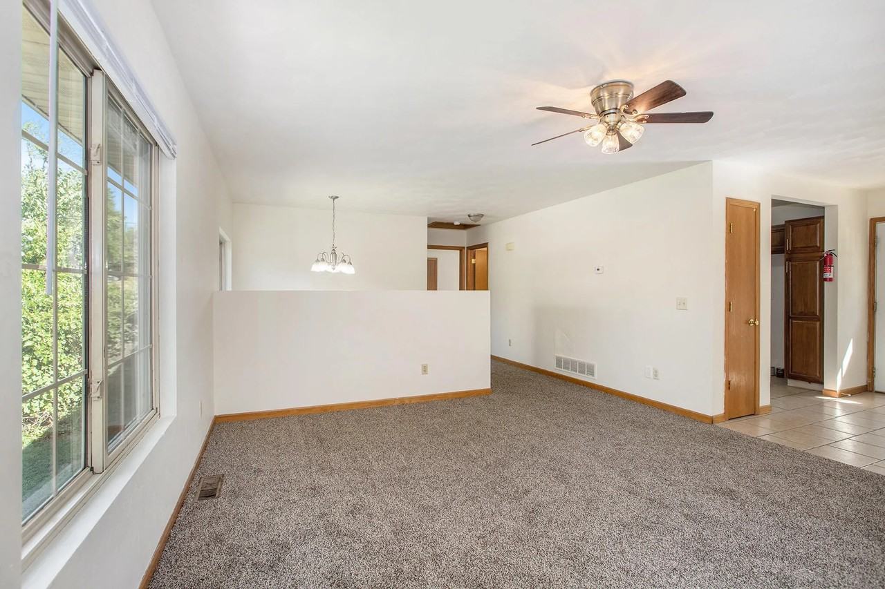 1319 Lafayette Ave #NA - Photo 4 of 9