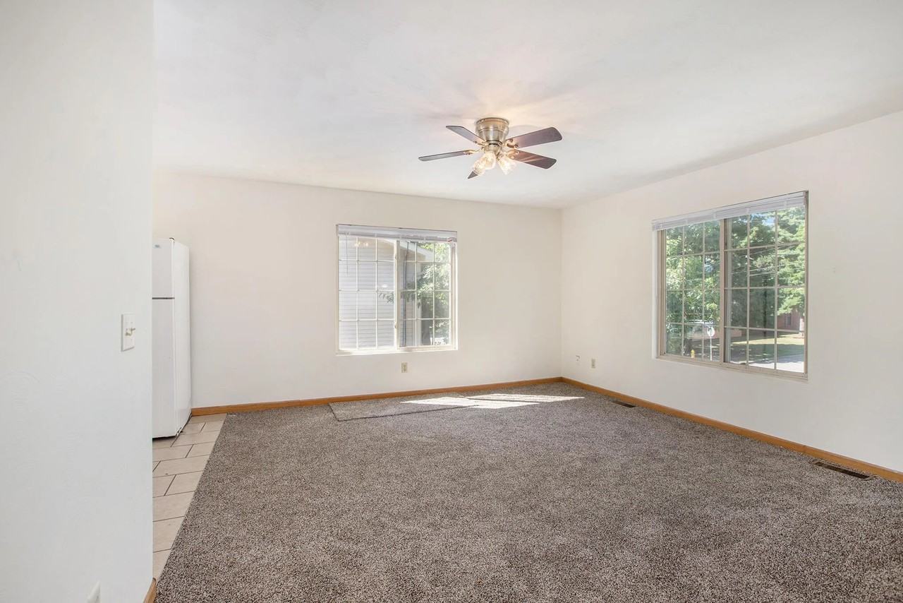 1319 Lafayette Ave #NA - Photo 5 of 9