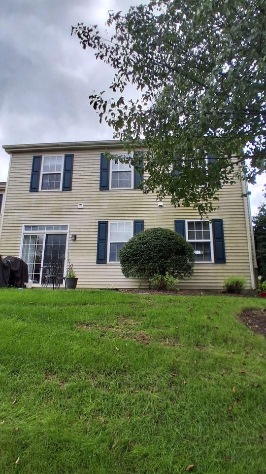 674 Arbor Cir #674 - Photo 2 of 18