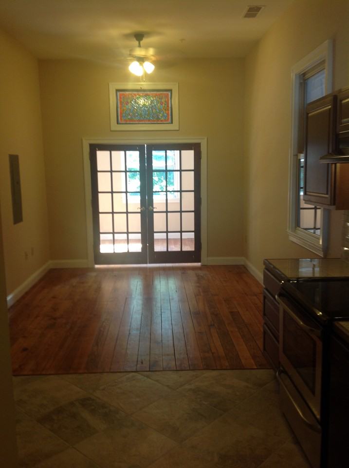 7530 Main St #3 - Photo 5 of 8