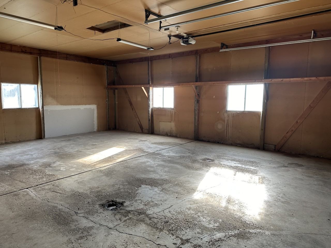 6102 William Flynn Hwy - Photo 3 of 5