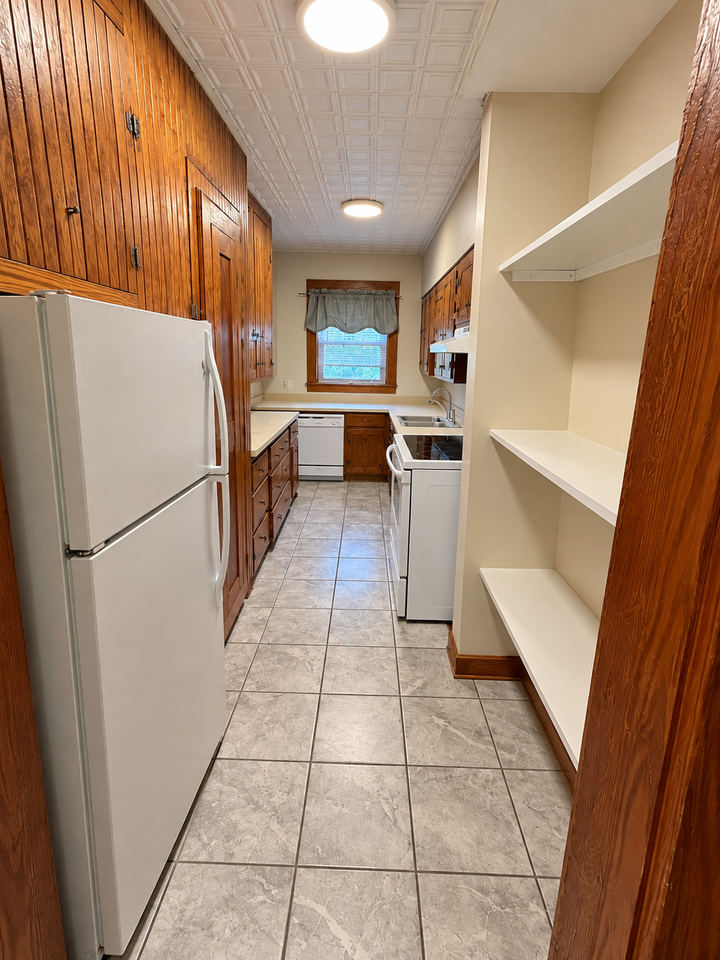 103 Vine St #2B - Photo 7 of 10