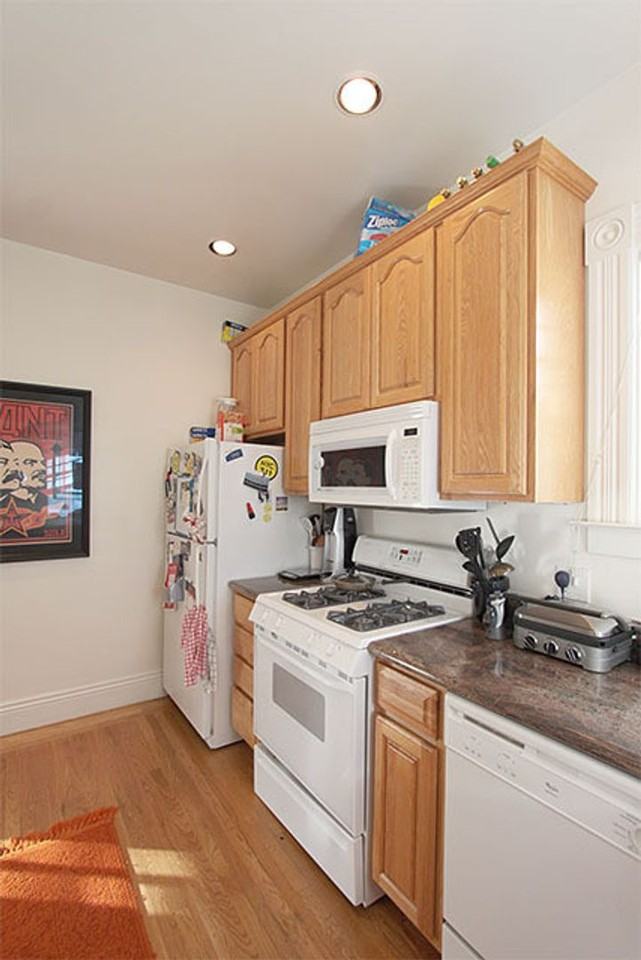 1105 Shrader St - Photo 6 of 13
