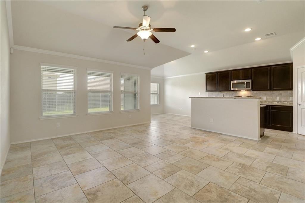 330 Briar Park Dr - Photo 5 of 30
