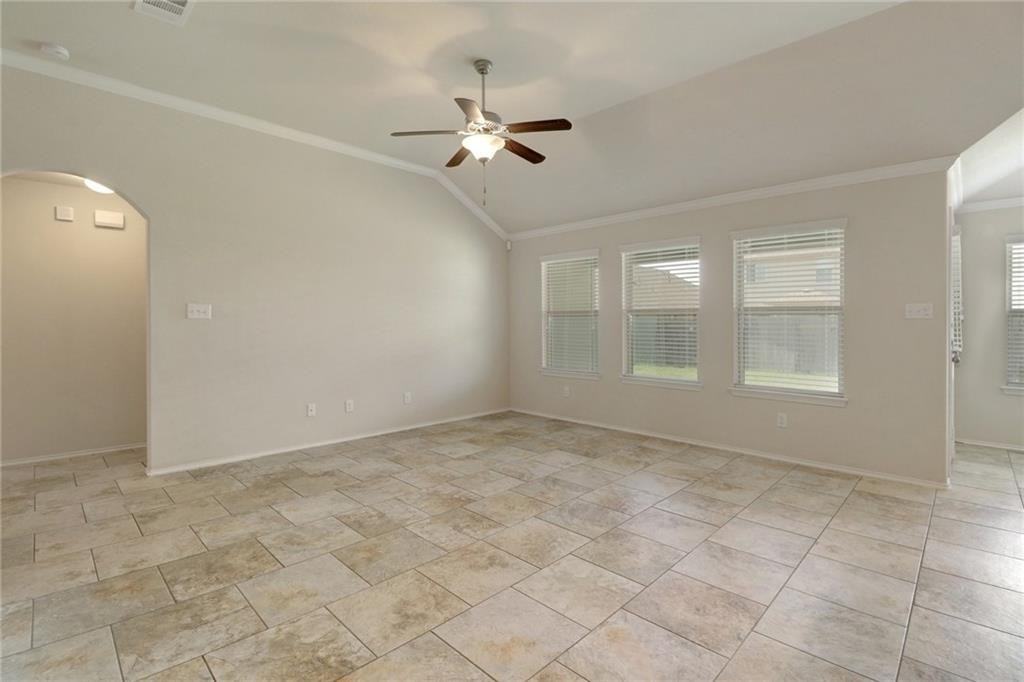 330 Briar Park Dr - Photo 7 of 30