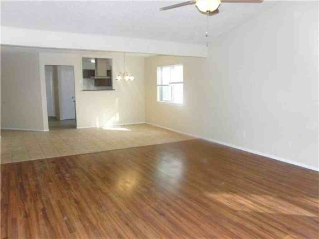13187 Mill Stone Dr - Photo 3 of 7