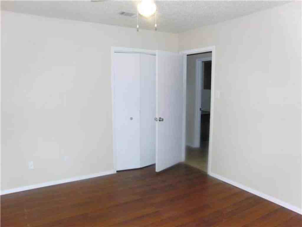 13187 Mill Stone Dr - Photo 5 of 7