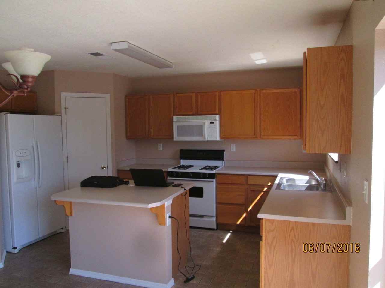 10236 Shawna St Nw - Photo 4 of 12
