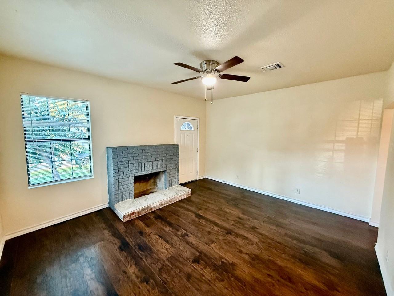 204 W White - Photo 5 of 23