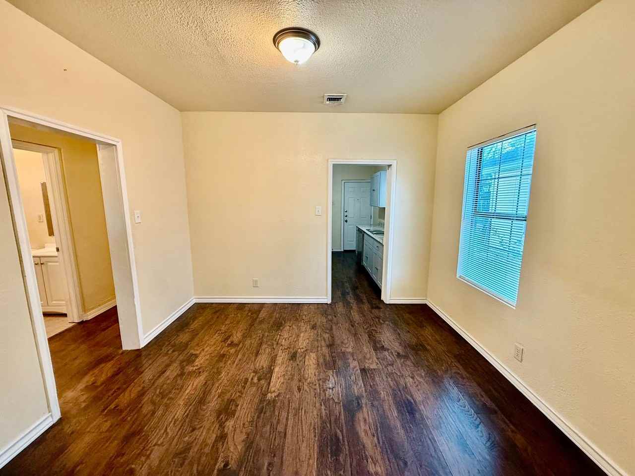 204 W White - Photo 6 of 23