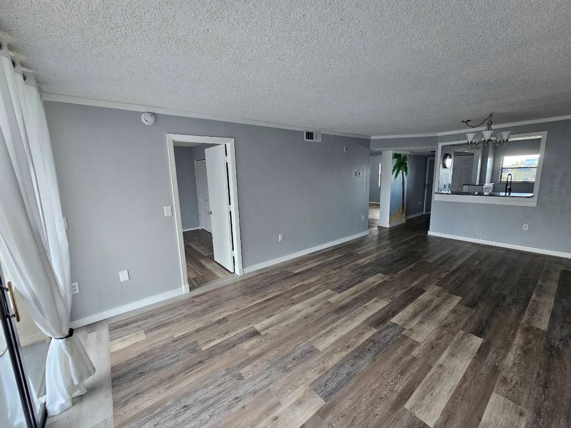 900 Cove Cay Dr #5H - Photo 6 of 10