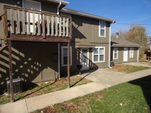 11104 NW Crooked Rd #B - Photo 3 of 17