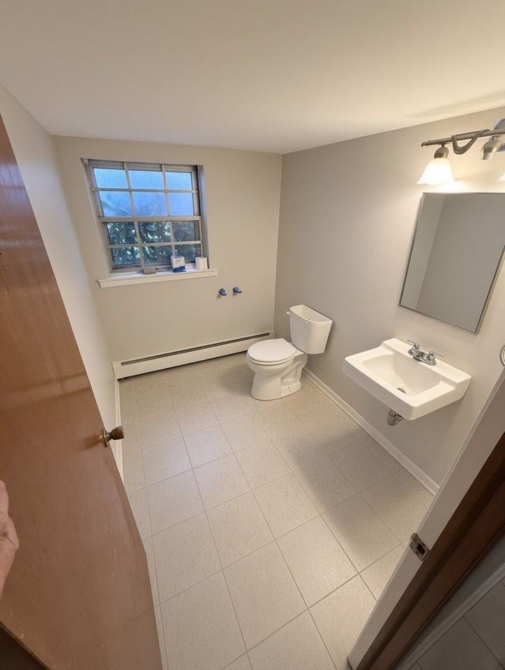 1918 Carriage Way - Photo 7 of 17