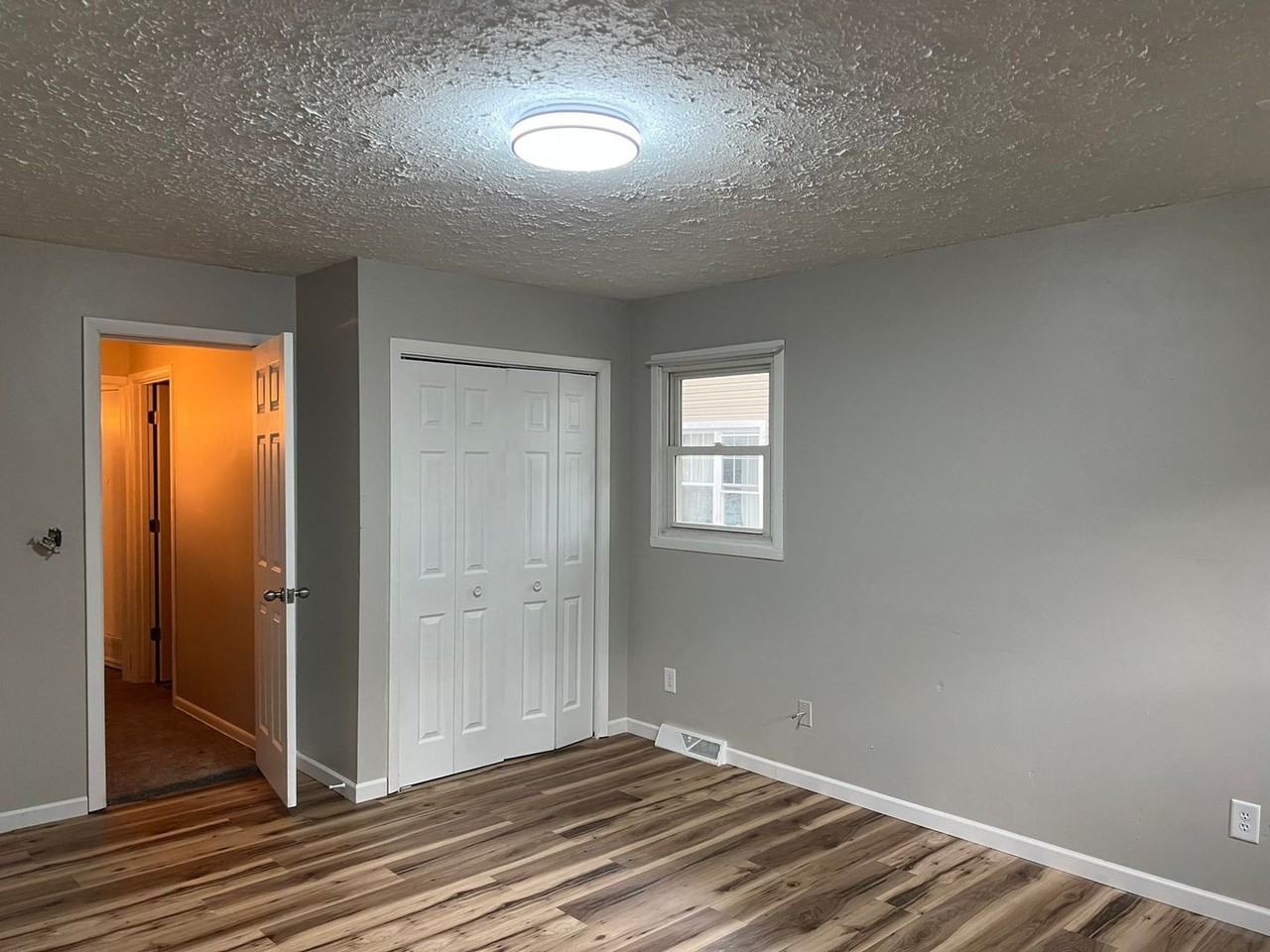 37340 Arthur St - Photo 3 of 14