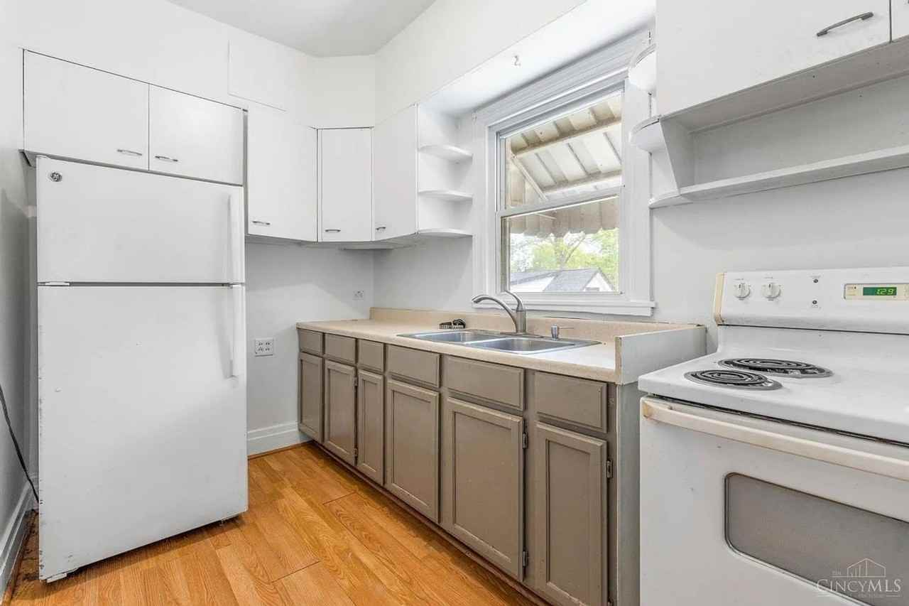 3458 Cheviot Ave - Photo 6 of 14