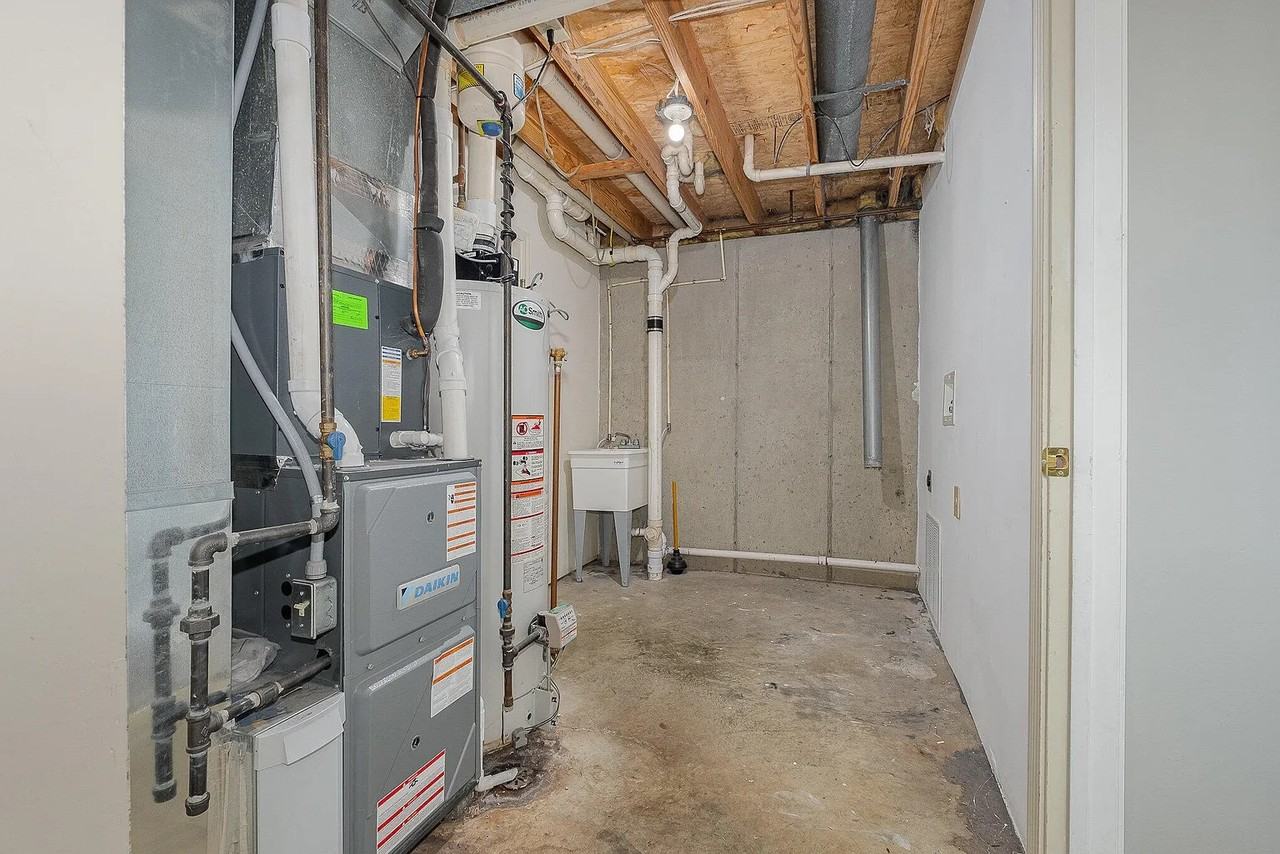 7433 Sterling Springs Way #NA - Photo 6 of 17